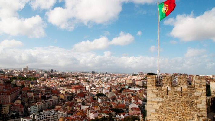 Bồ Đào Nha tiếp tục tăng trưởng khi châu Âu chậm lại
