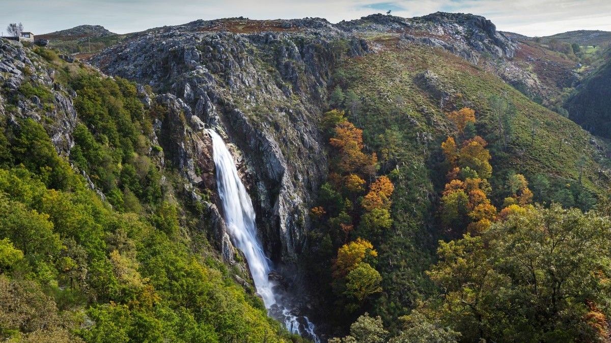Khám phá những thác nước đẹp nhất Bồ Đào Nha