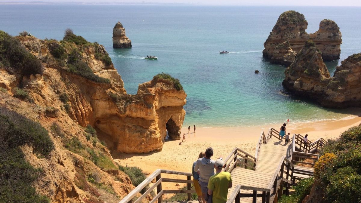 Lượng khách du lịch đến Bồ Đào Nha tháng 10/2022 tăng trưởng cao nhất kể từ 2019